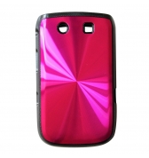 Coque rigide en m&eacute;tal stri&eacute; rose pour BlackBerry 9700 Bold